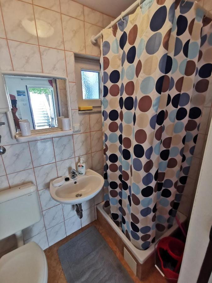 Studio Apartments Jasminka Selce Exterior foto